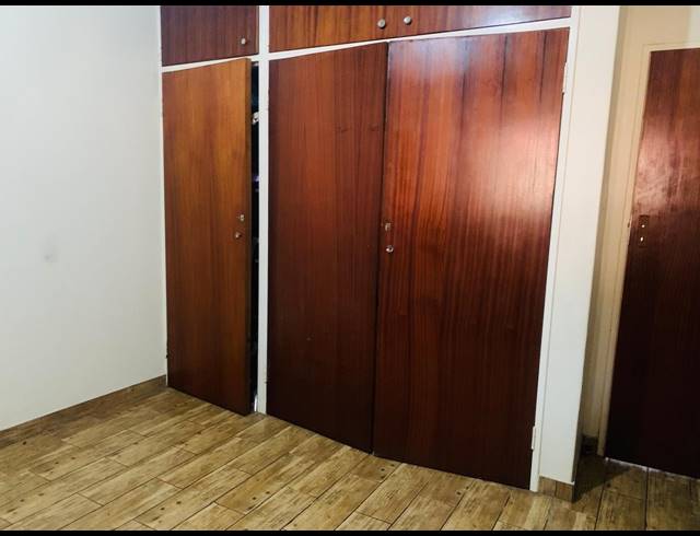 2 BEDROOM FLAT FOR SALE IN VEREENIGING CENTRAL